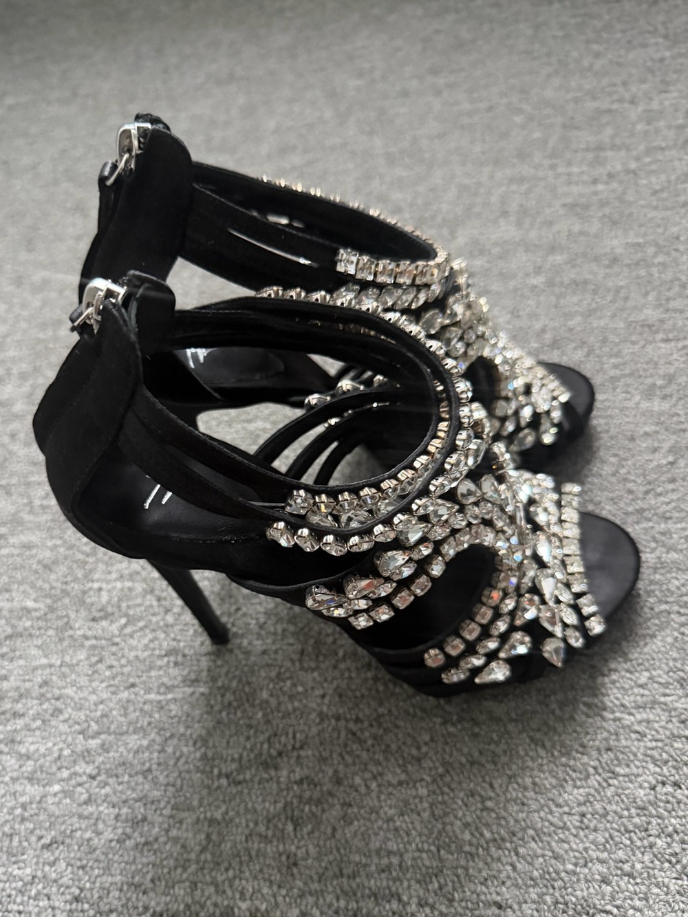 Giuseppe Zanotti Black Crystal Embellished Strappy Sandals - Picture 2 of 8